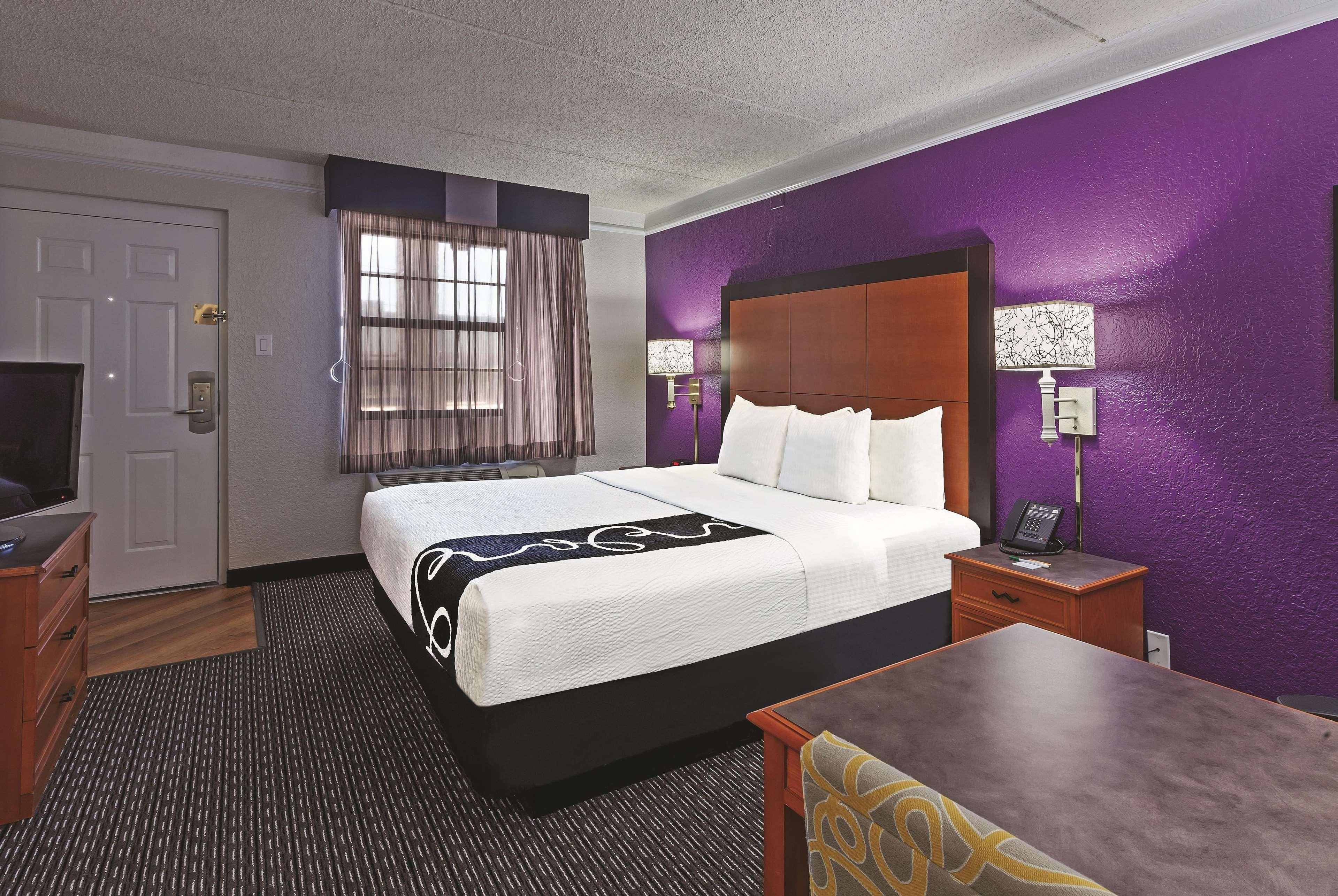 Travelodge By Wyndham Cy-fair Hotel Cypress