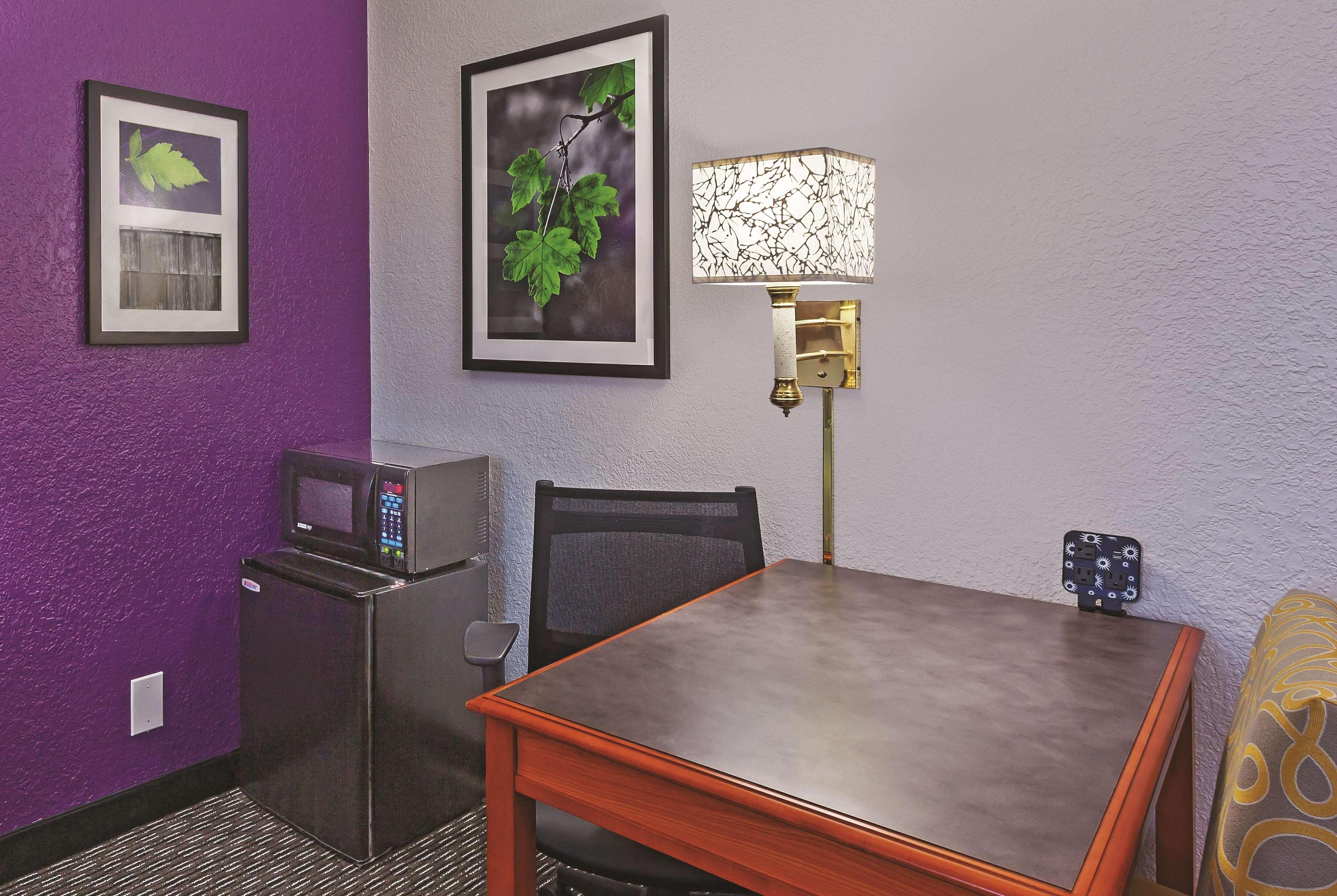 Travelodge By Wyndham Houston Cy-fair Cypress