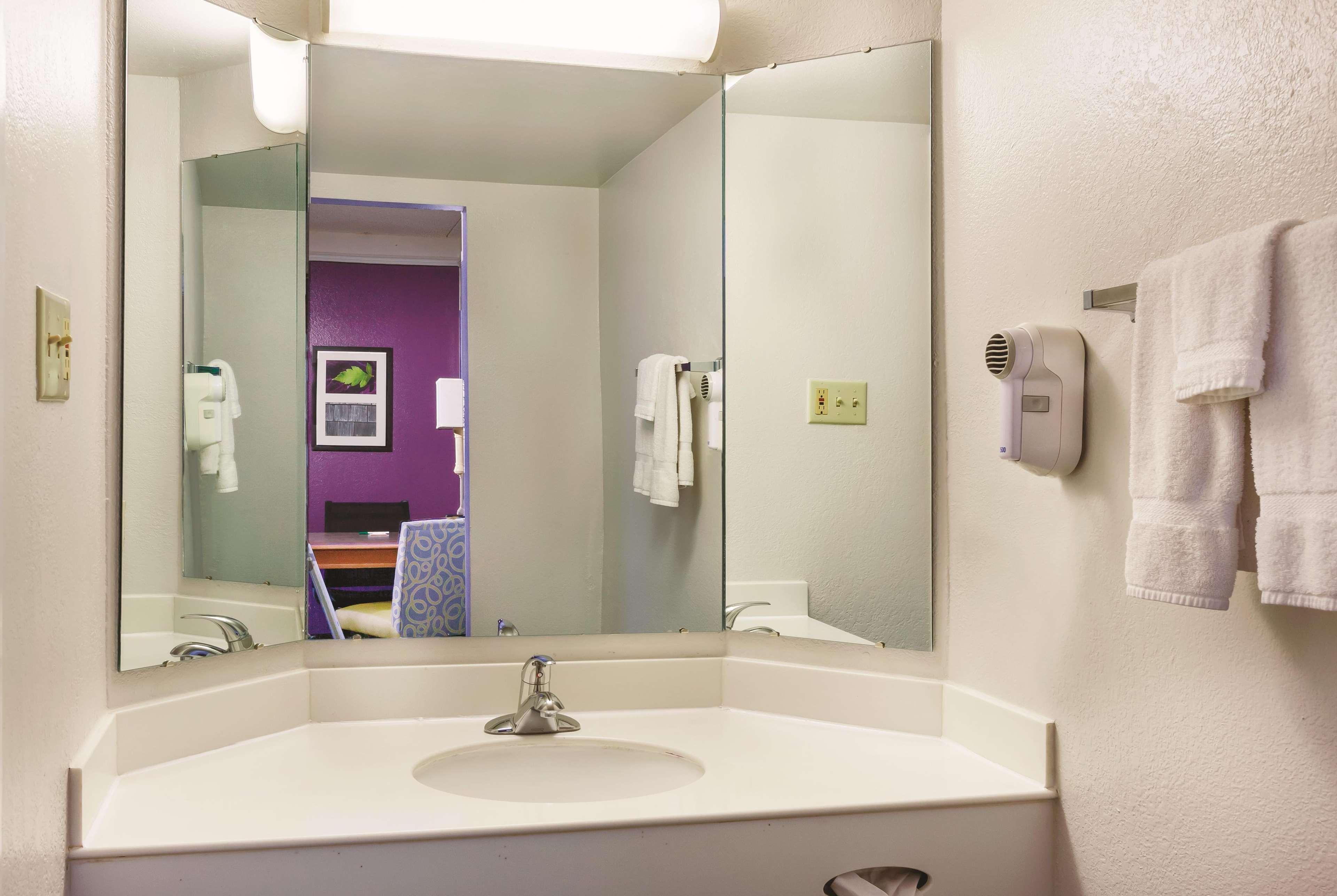 Travelodge By Wyndham Houston Cy-fair 3*