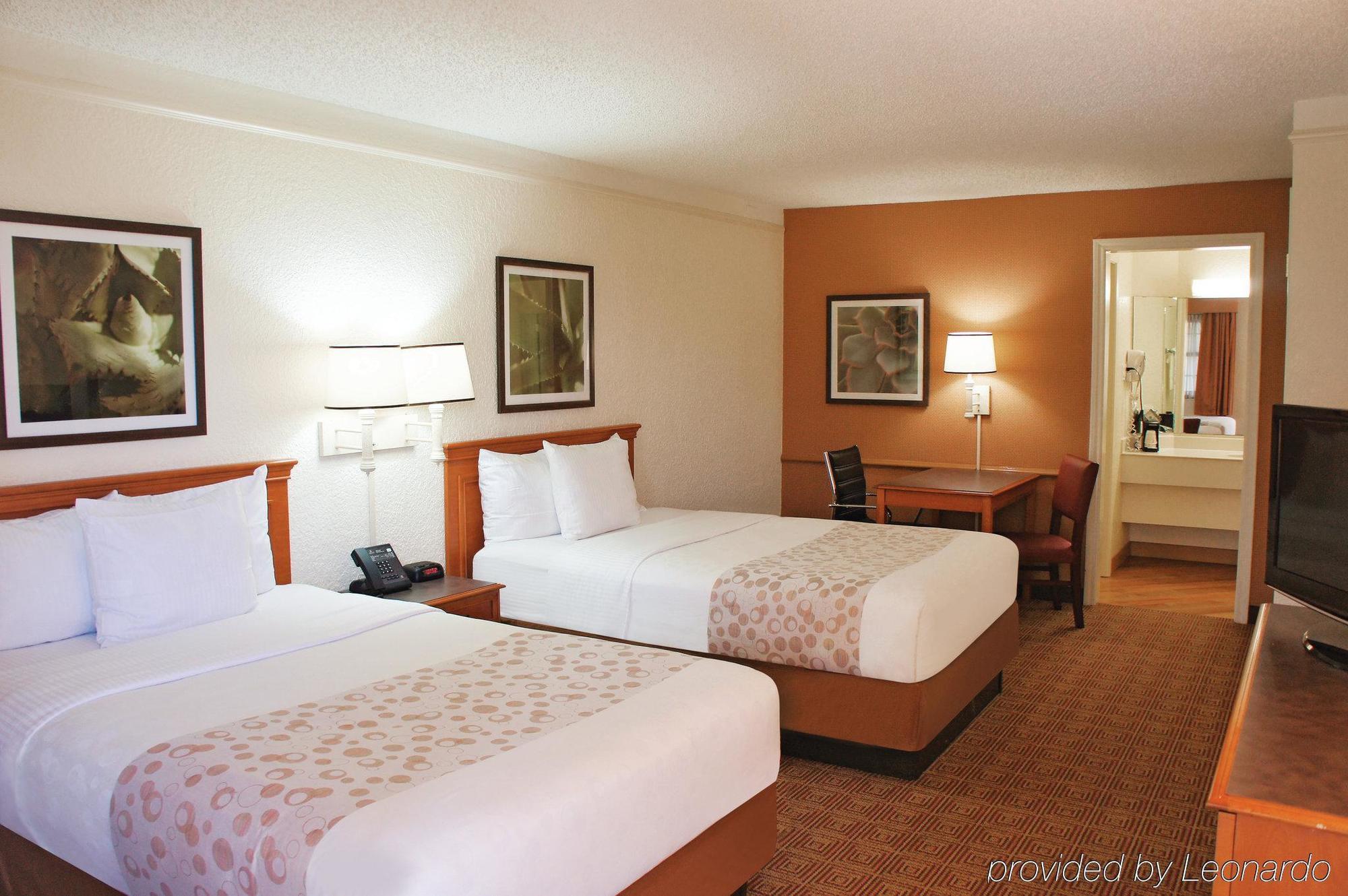 Travelodge By Wyndham Houston Cy-fair Hotel 3*